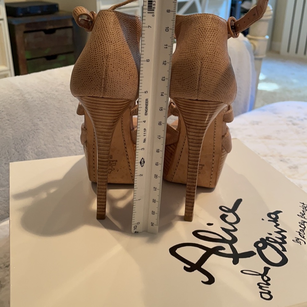 Alice and Olivia 5” heels - Picture 7 of 8